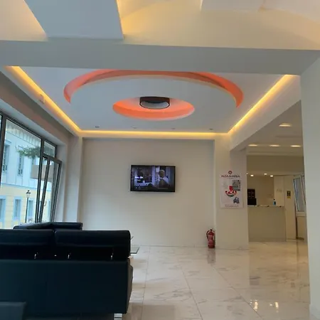 Banbus Hotel 2*